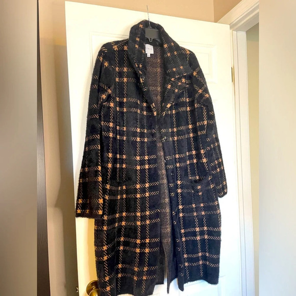 Cyrus Jackets & Blazers - CYRUS Black & Tan Plaid Long Sweater Pea Coat Duster Size Large Soft Cozy Warm